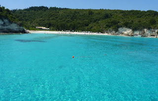 Playa de Voutoumi o Voutomi, costa este de la Isla de Antipaxos.