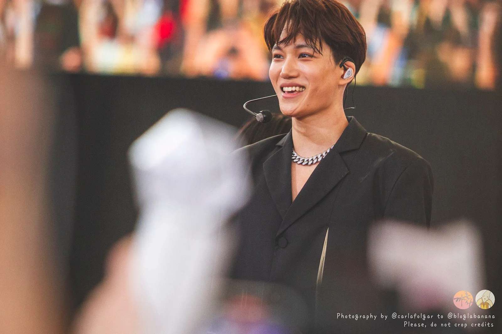 kpopflex 2022 kai sonriendo