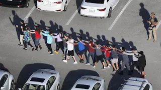 Guns, Internet, isolation could spur uptick in US mass shootings