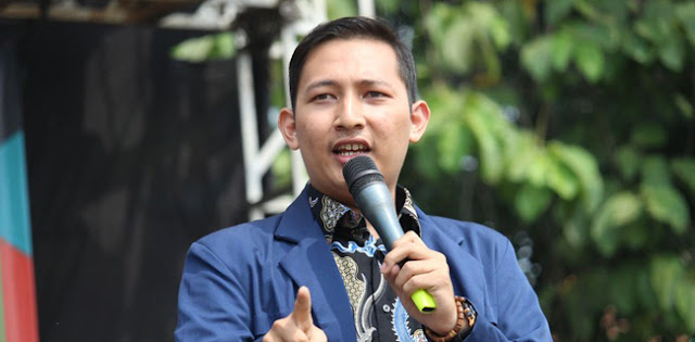 Biografi Profil Biodata Sultan Rivandi Ketua Dewan Mahasiswa UIN Syarif Hidayatullah