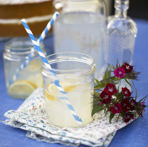 blue and white striped straws