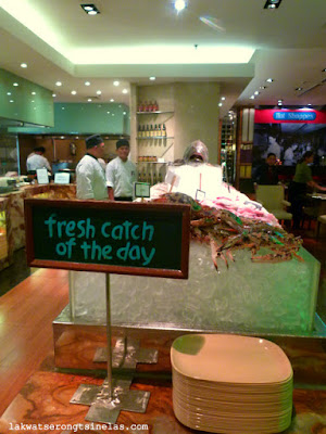 manila marriott cafe