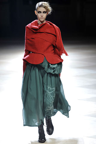 Yohji Yamamoto Autumn/Winter 2008-2009 Ready-To-Wear