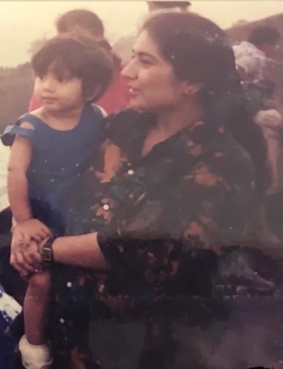 Bollywood Actress Bhumi Pednekar Childhood Pic with her Mother Sumitra Pednekar | Bollywood Actress Bhumi Pednekar Childhood Photos | Real-Life Photos