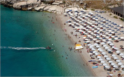 La spiaggia di Llaman è photo of the Week su New York Times