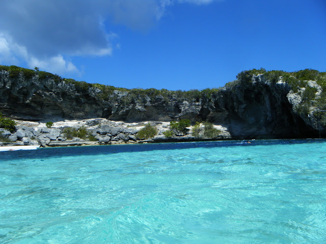 Deans Blue Hole. Deans Blue Hole picture 2