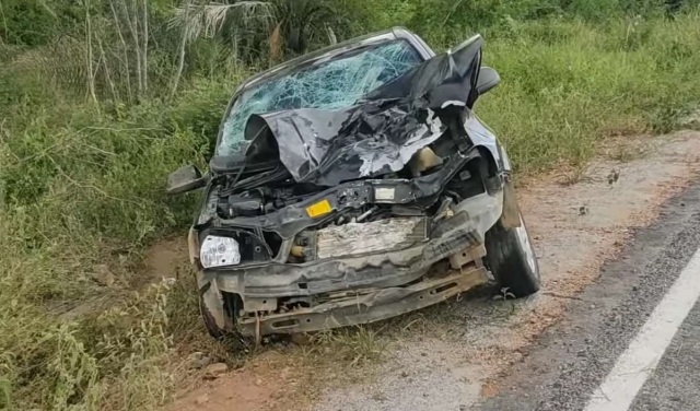 Acidente deixa feridos na BA-417, próximo ao distrito de Salamim em Serrolândia