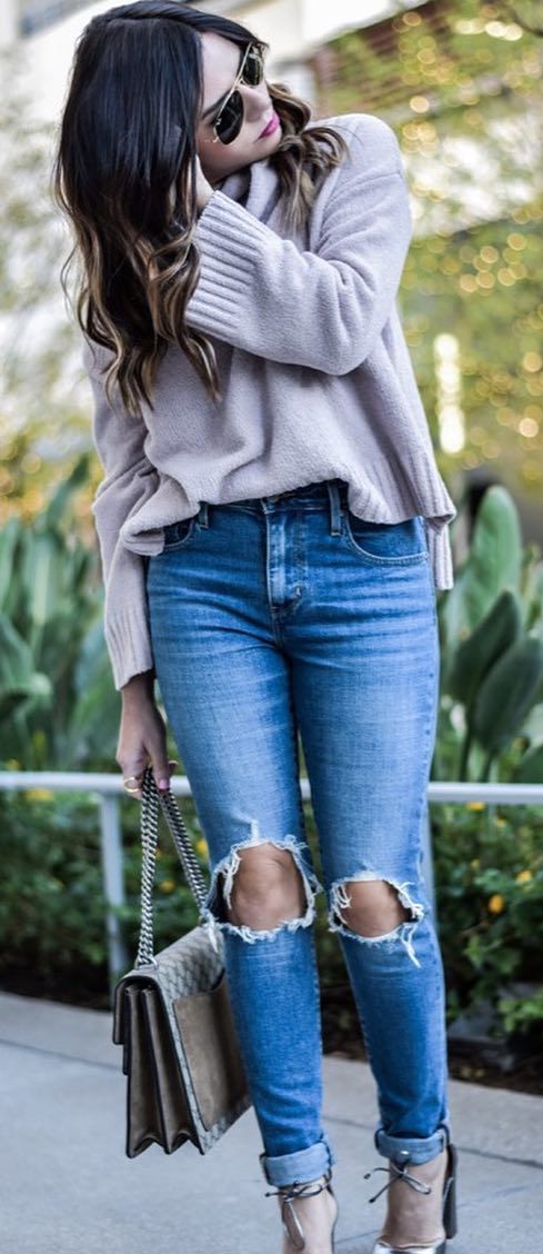 casual style obsession: top + bag + heels + rips