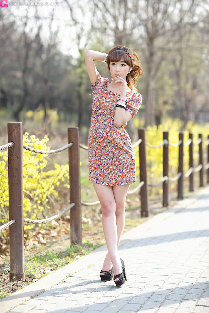 5 Lovely Minah in Colourful Mini Dress-very cute asian girl-girlcute4u.blogspot.com