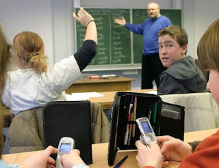 cell phone distraction in classroom