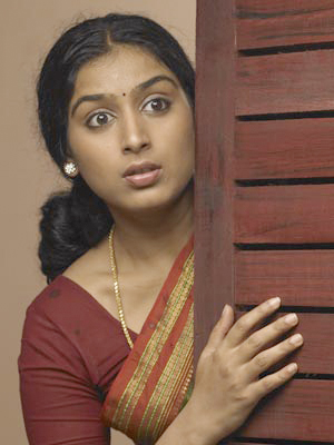 Padmapriya in Saree Photos sexy stills