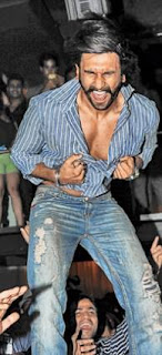 Ranveer Singh dance parties at The Park Hotel