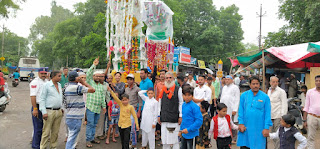 या हसन-या हुसेन नारो के बीच निकला ताजियों का विशाल कारंवा