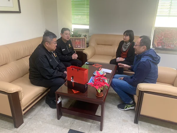 ▲彰化縣榮服處邱文俊處長率同仁及就業站夥伴專程拜會彰化縣政府勞工處何俊昇處長、副處長吳秋蘭，洽談114年就業博覽會合作事宜。（記者林明佑翻攝）
