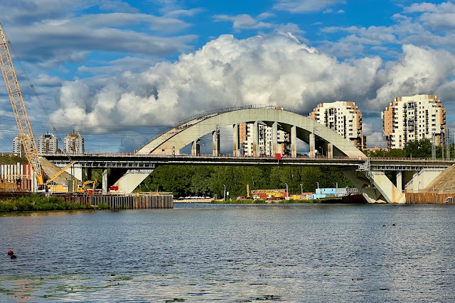 Химки, канал имени Москвы, Химкинский железнодорожный мост