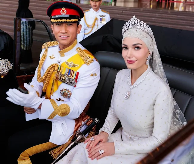 Yang Mulia Dayang Anisha Rosnah wedding dress by Silk Collective. Diamond tiara, diamond necklace and diamond earrings