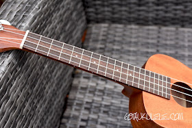 Laka VUC50EA Ukulele fingerboard