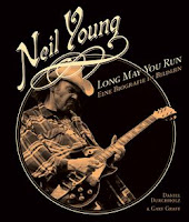 Neil Young: LongMayYou - Eine Biographie in Bildern