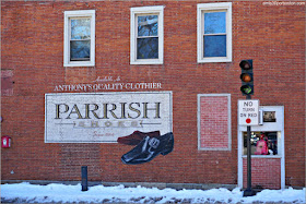 Anuncio Fábrica Parrish de la Película Jumanji en Keene, New Hampshire