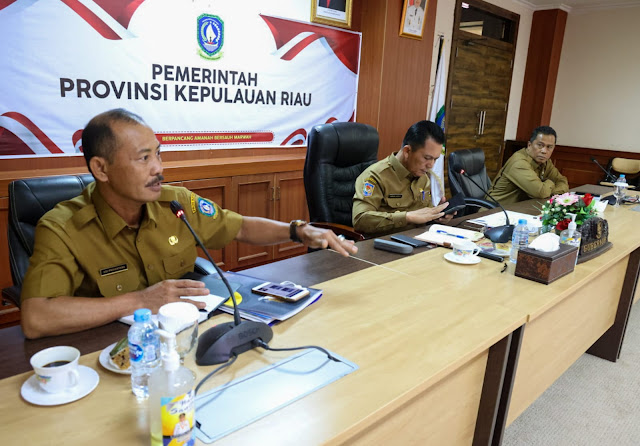 Gubernur Ansar Pimpin Rapat Evaluasi Pencapaian Realisasi bersama Seluruh OPD