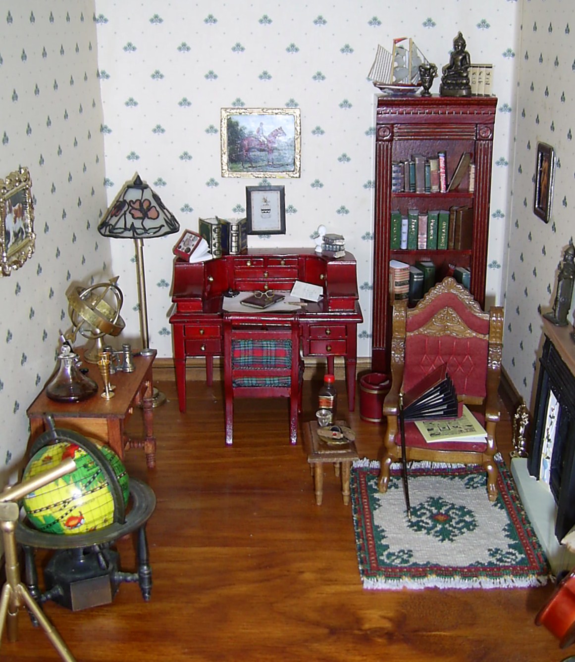 Decorating Miniature Doll Houses