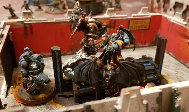 Warhammer 40k battle report - Eternal War -  Lockdown - 1000 points - Imperial Guard & Space Wolves vs Black Legion & Adeptus Mechanicus