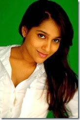 reshmi_goutham_nice_photo