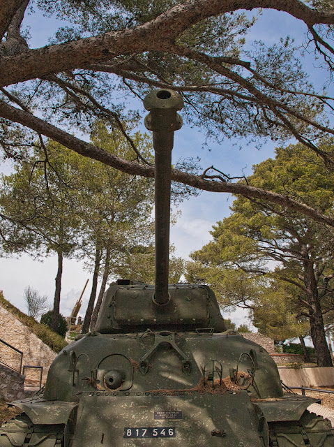 jiemve, le temps d'une pose, Toulon, Mont Faron, char, Sherman M4-A1