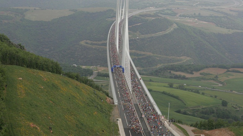 millau-viaduct-15