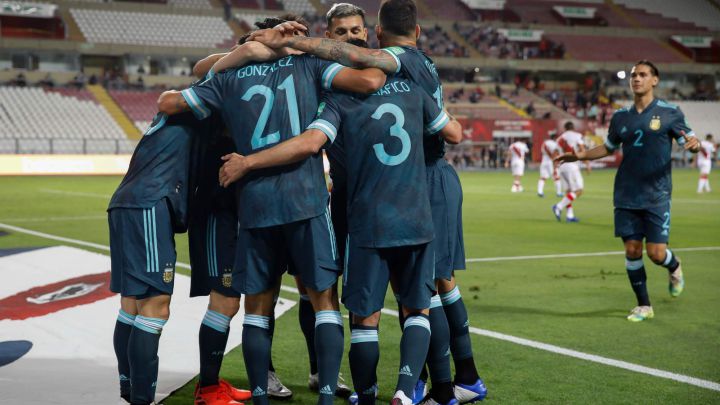 Argentina le ganó 2-0 a Perú en Lima, jugó el mejor partido de las Eliminatorias Sudamericanas