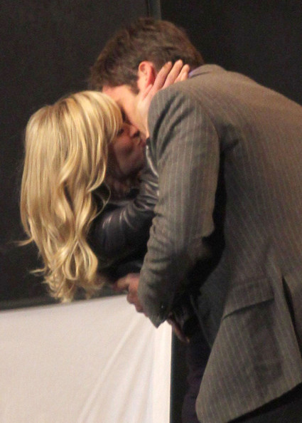 reese witherspoon kissing scene. Reese Witherspoon and Chris Pine film a kissing scene for This Means War on 