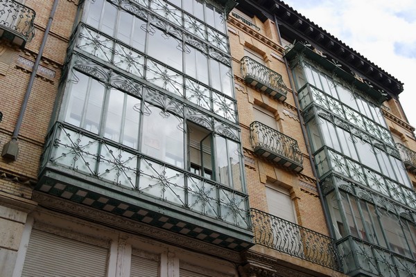 espagne saragosse art nouveau modernisme kiosque calle prudencio