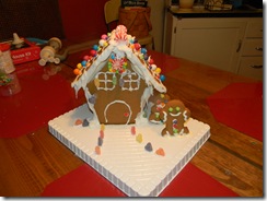 Gingerbread house 056