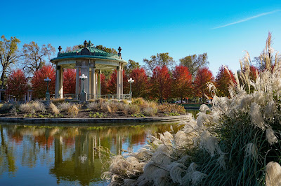 Forest Park Bandstand photo by mbgphoto