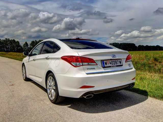 2013 hyundai i40 sedan