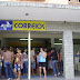 BANCOS FECHADOS. CORREIOS ESBARROTADO.