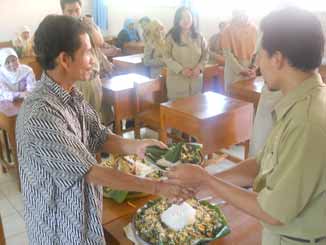 Tasyakuran Ulang Tahun ke-5 SMPN 4 Semin  SMPN 4 SEMIN