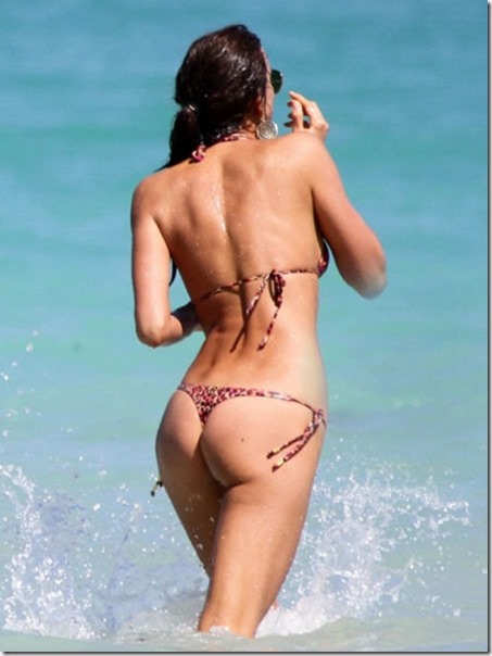 celebrity-beach-bum-33