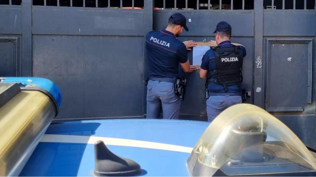 Chiusura discoteca Porto di Catania Polizia