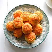  Scones de queijo cheddar