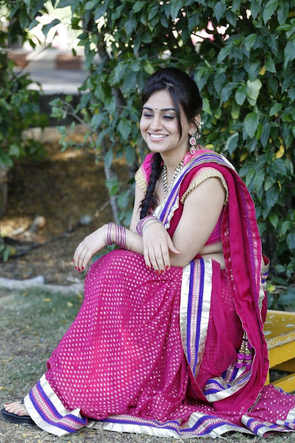 pics of Aksha