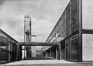 Escuela Secundaria Hunstanton en Norwich | Alison + Peter Smithson | Plantas + alzados + secciones + detalles | 1954