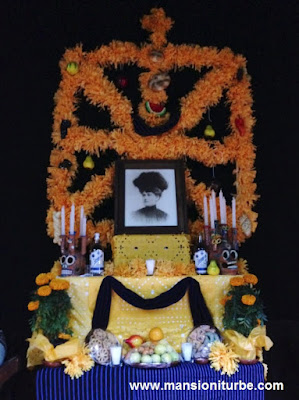 Altar of the Dead in honor of Francisca de Iturbe at Hotel Mansion Iturbe