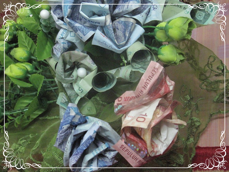 DaPurku Berasap Lagi: Cup Cake.CinTa Antara Dua BeNua