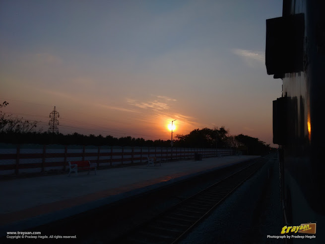 Sunset as seen from Shravanabelagola railway station