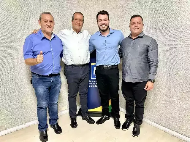Ítalo Costa, realiza audiência com Valdemar Costa Neto para discutir recursos para o município e Vale do Ribeira