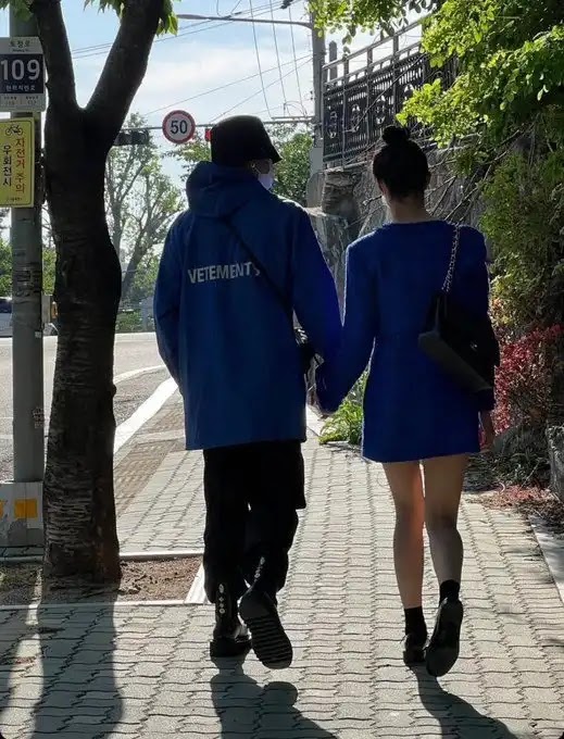 Kang Seungyoon y Moon Ji Hyo