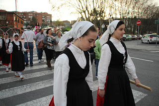 Lutxana aplaude el 60 aniversario del grupo de danzas Amaia