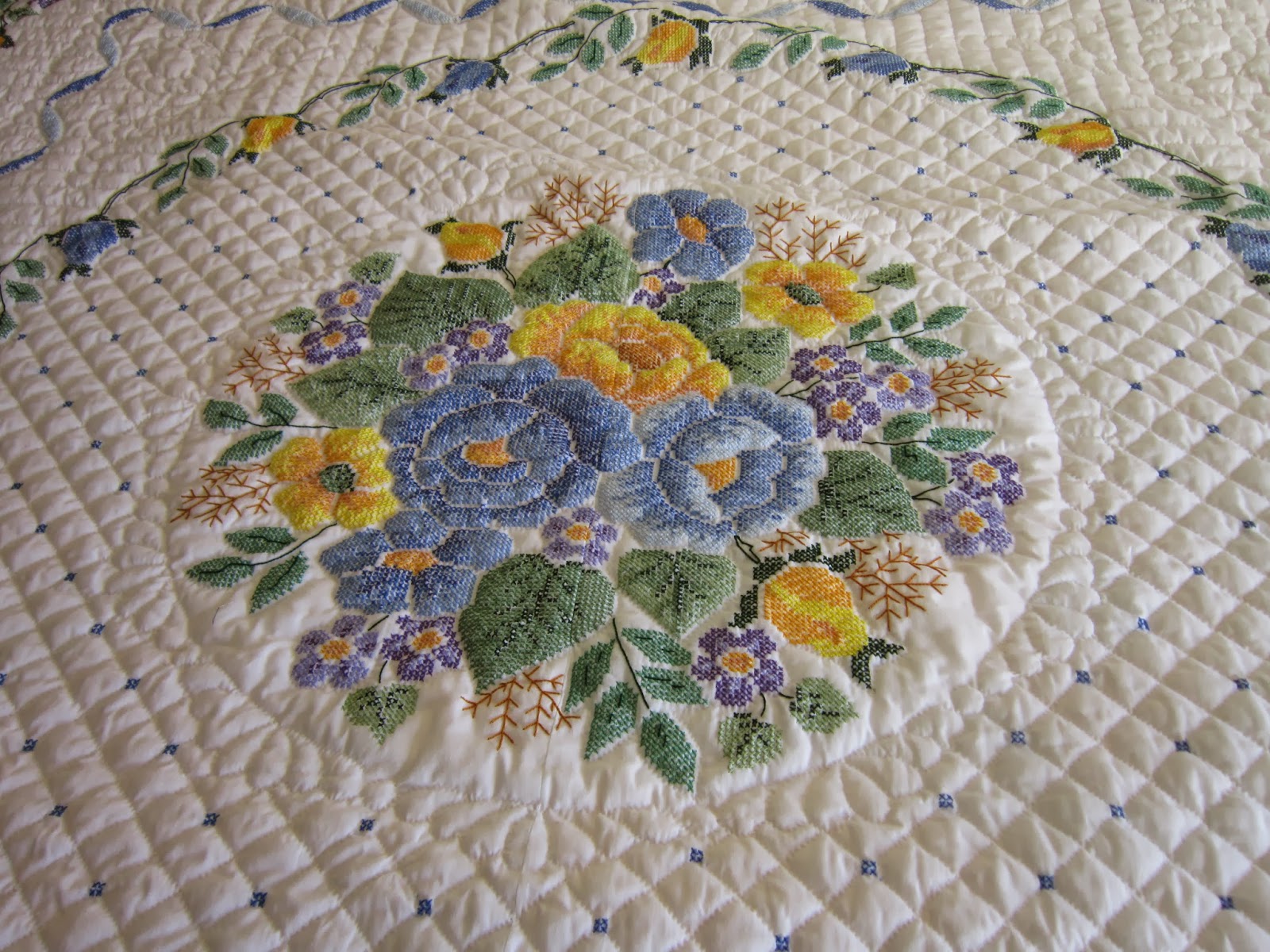 Missy's Homemaking Adventures: Cross Stitch Quilt