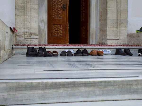 Ketahui Tips Pemilihan Keramik Wudhu Masjid yang Tepat